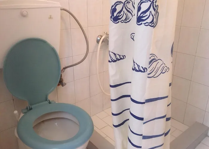 Rania * 안티파로스